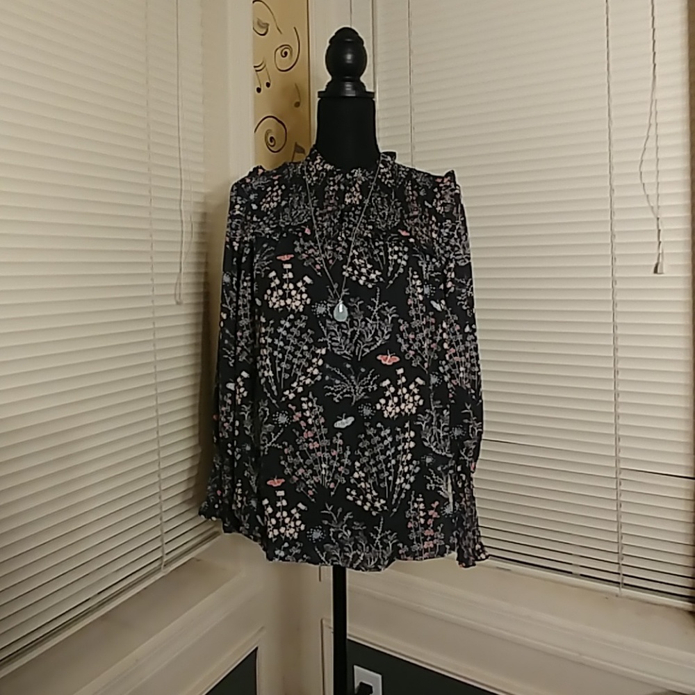 NWT Loft Floral Blouse with Ruffle Detail